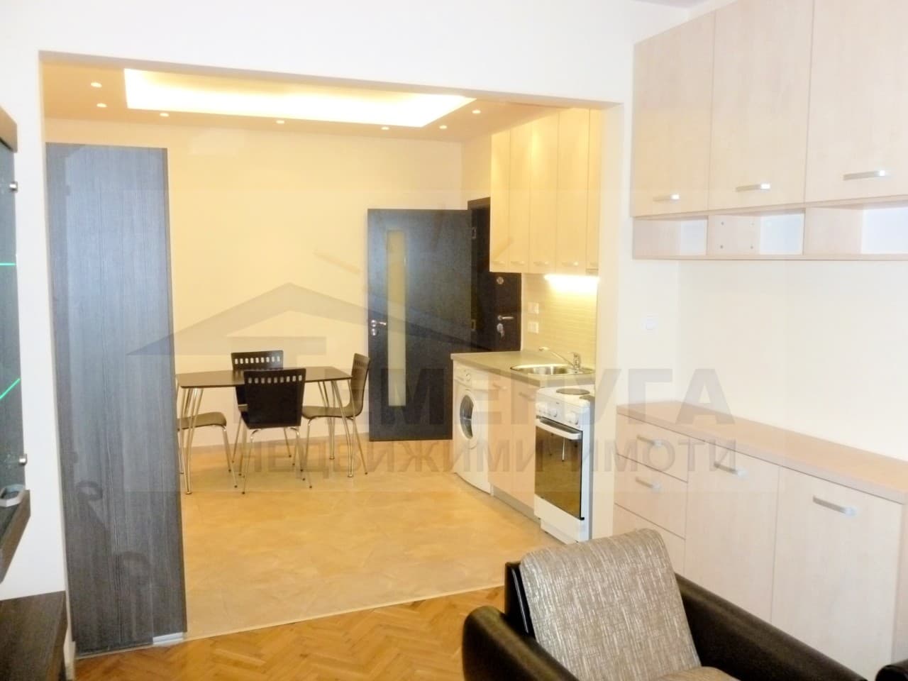 Обзаведено двустайно жилище на спокойно място до 5те кьошета